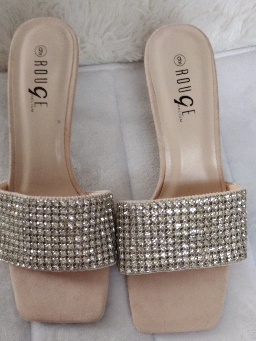 Rouge Helium Women's Nude Crystal Kitten Heels